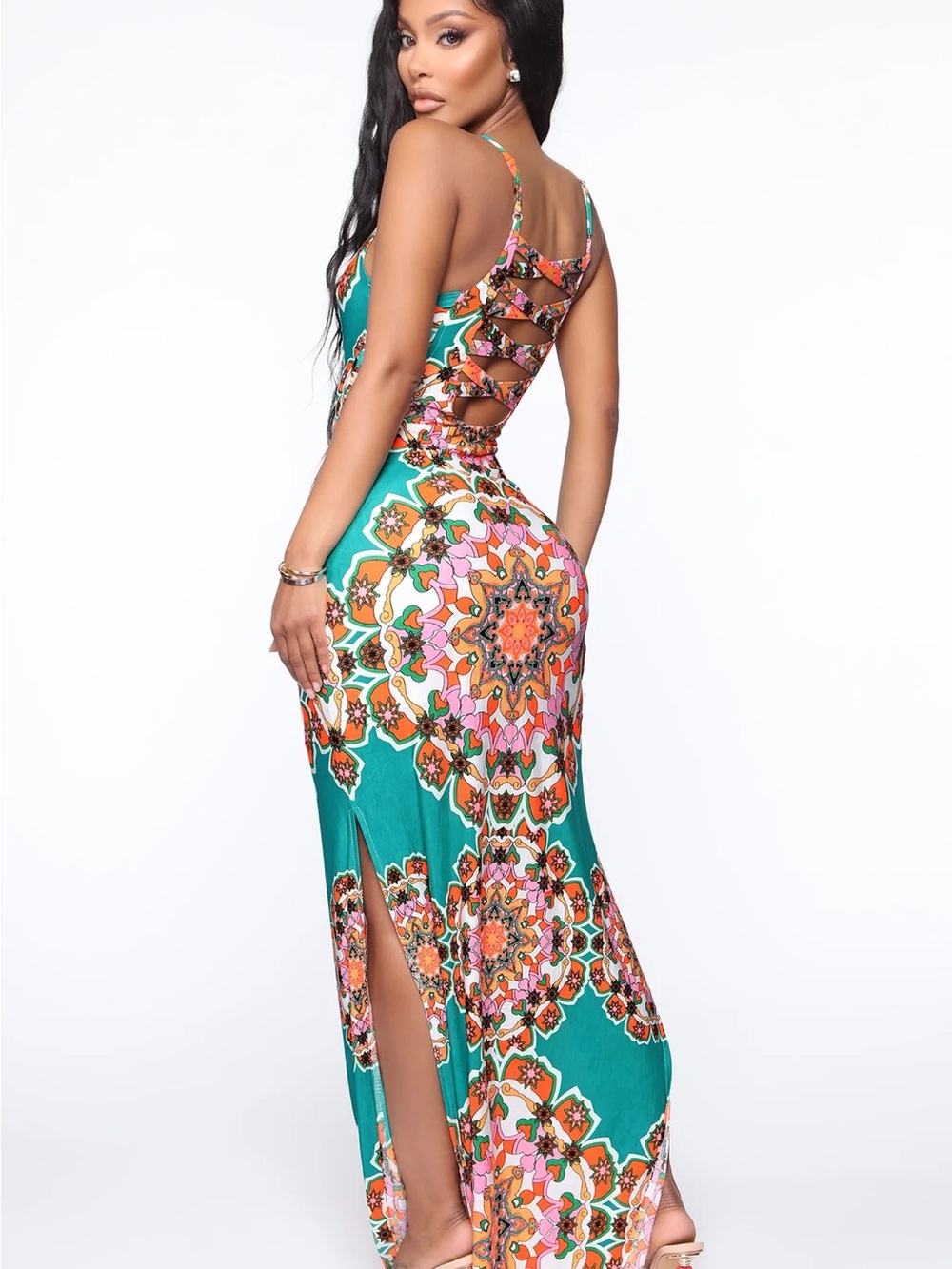 Fashion Nova Size M Maxi dress-Teal geometric pattern, slit leg Cutout, backless